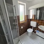 Werreufer 4zkb 6 Einzelbetten Detmold