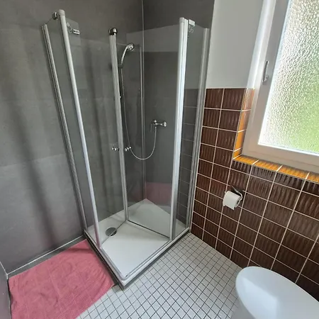 Werreufer 4zkb 6 Einzelbetten *