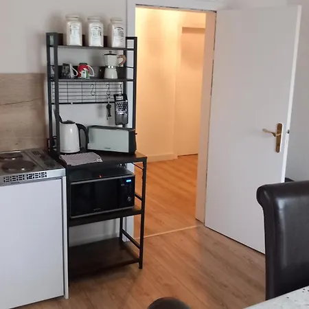 Werreufer 4zkb 6 Einzelbetten شقة