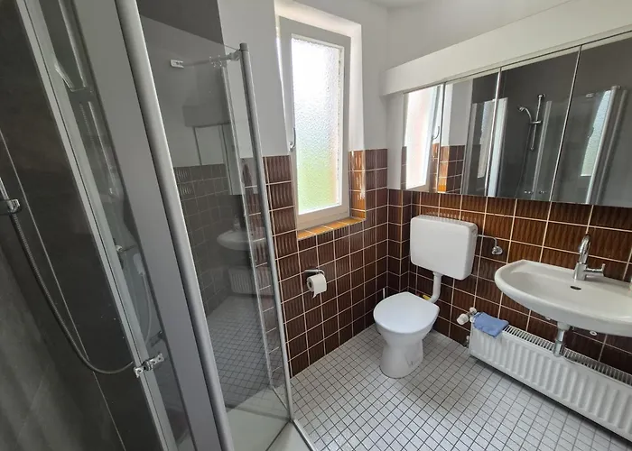 Werreufer 4zkb 6 Einzelbetten ديتمولد